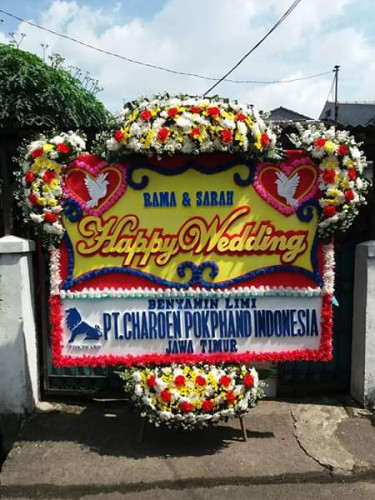 Karangan Bunga Pernikahan  di Melawi